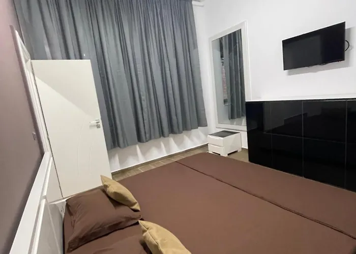 Apartment Gold Free Parking Vlorë