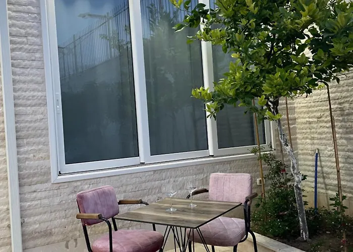 Gold Free Parking 아파트 Vlorë